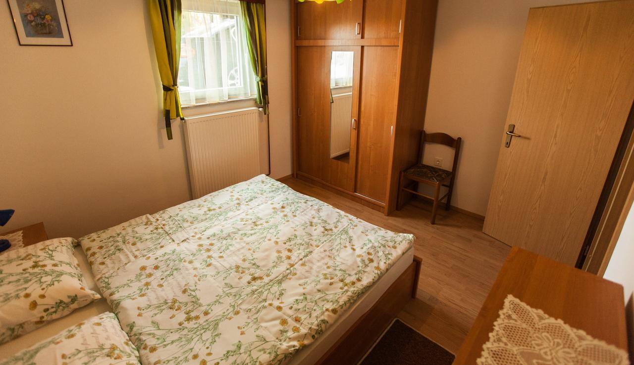 Apartment House Sumrak Bizeljsko Exteriör bild
